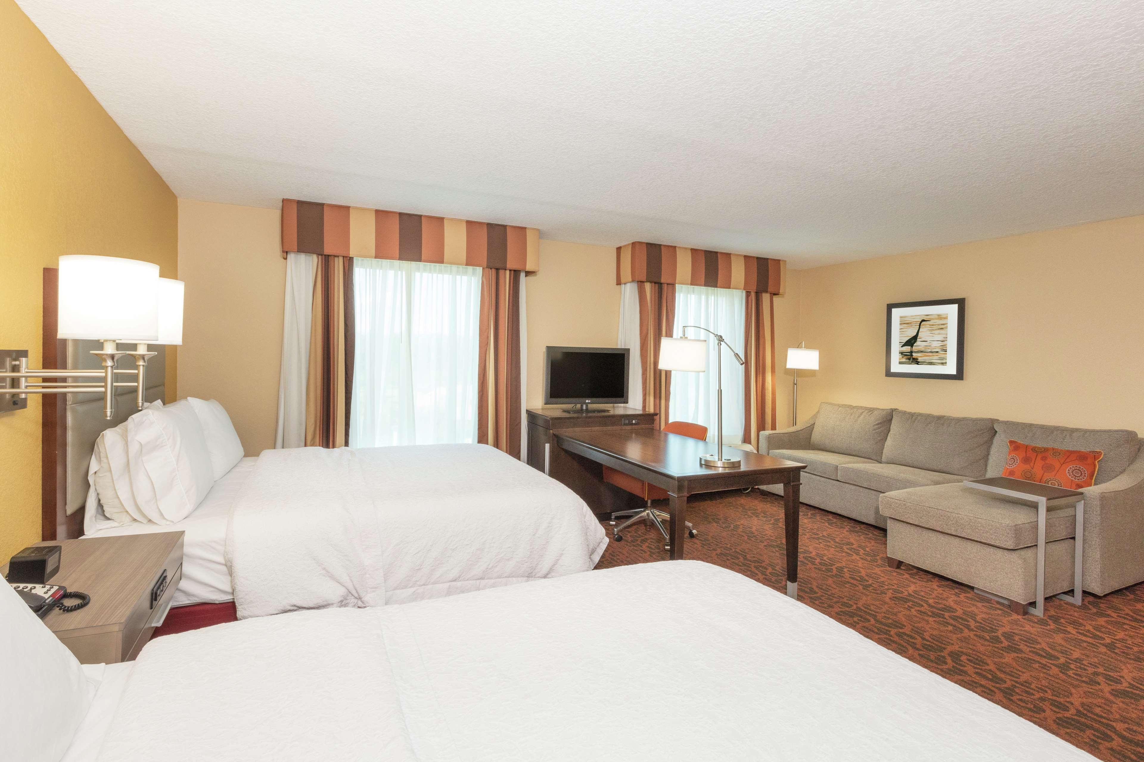 Hampton Inn & Suites Jacksonville-Airport Bagian luar foto