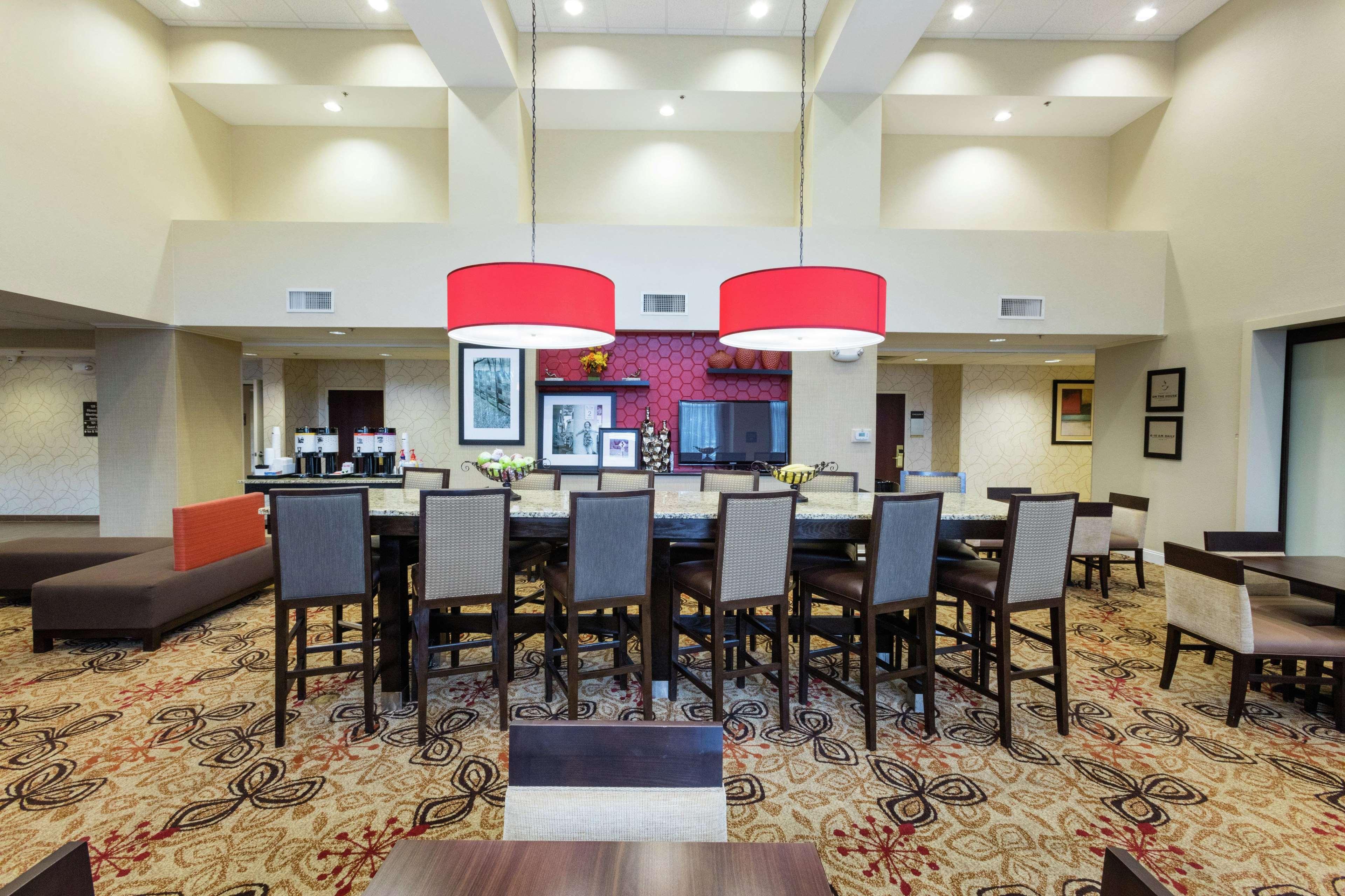 Hampton Inn & Suites Jacksonville-Airport Bagian luar foto