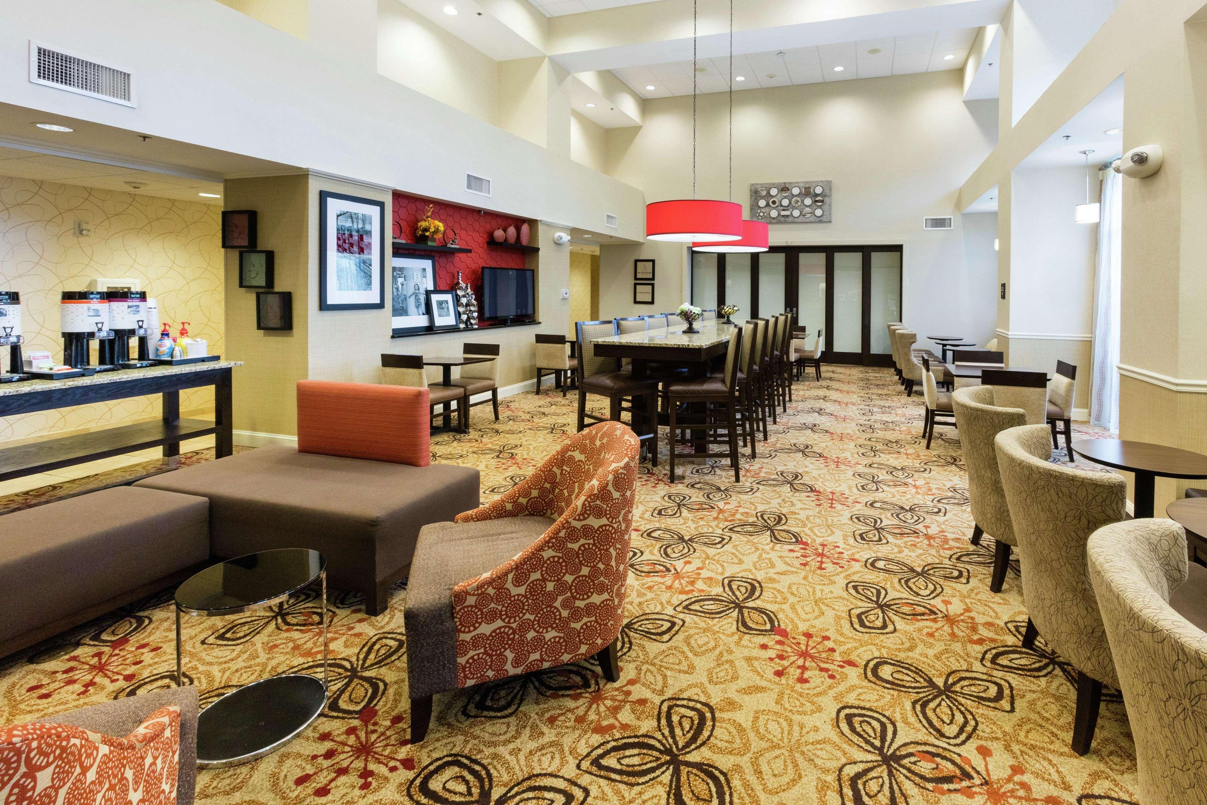 Hampton Inn & Suites Jacksonville-Airport Bagian luar foto