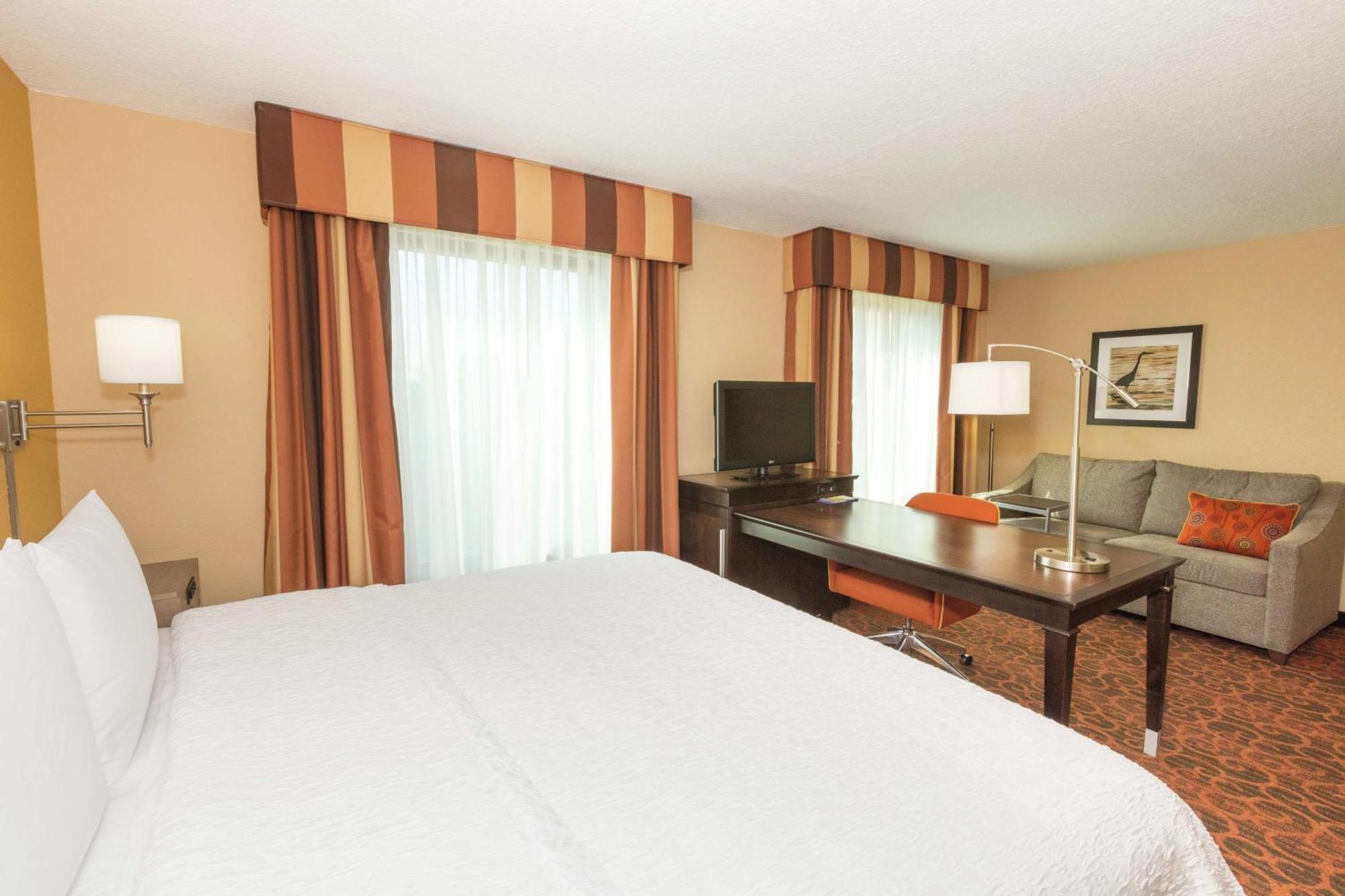 Hampton Inn & Suites Jacksonville-Airport Bagian luar foto