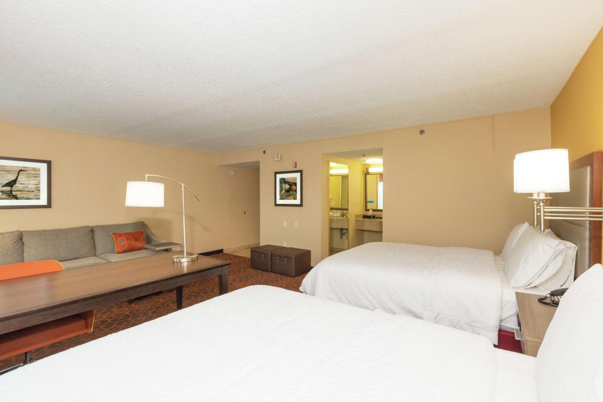 Hampton Inn & Suites Jacksonville-Airport Bagian luar foto